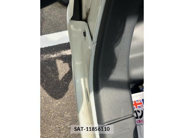Nissan ROOX 2013-02 7215891-20