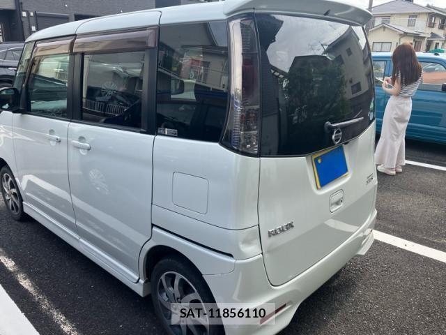 Nissan ROOX 2013-02 7215891-2