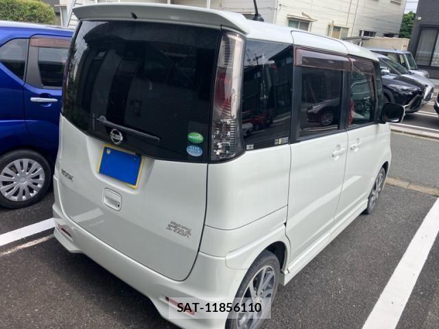 Nissan ROOX 2013-02 7215891-3