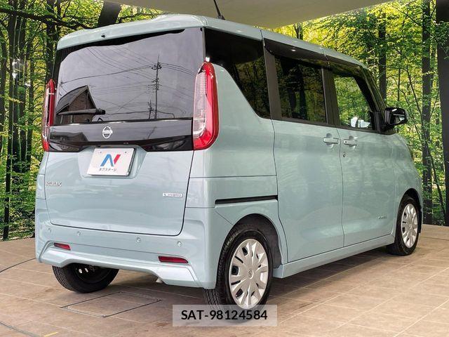 Nissan ROOX 2020-04 7224395-16