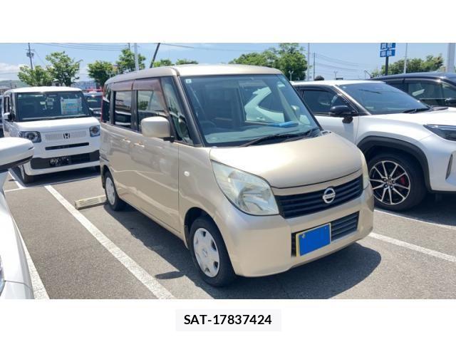 Nissan ROOX 2011-03 7224388-1