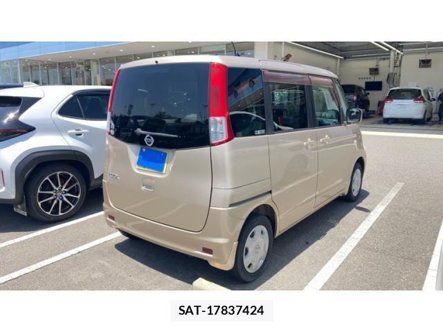 Nissan ROOX 2011-03 7224388-5
