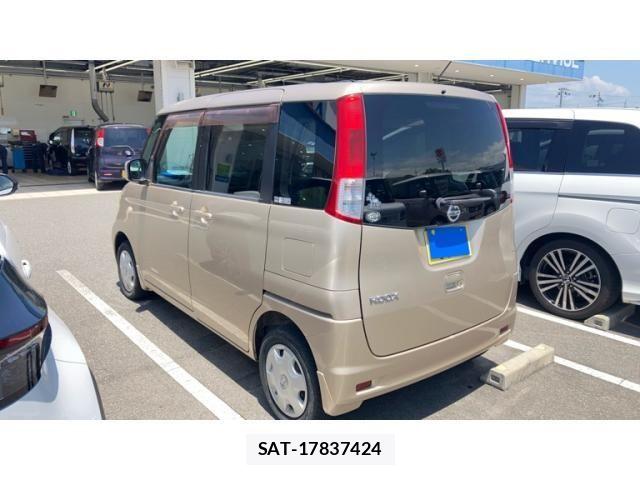 Nissan ROOX 2011-03 7224388-6