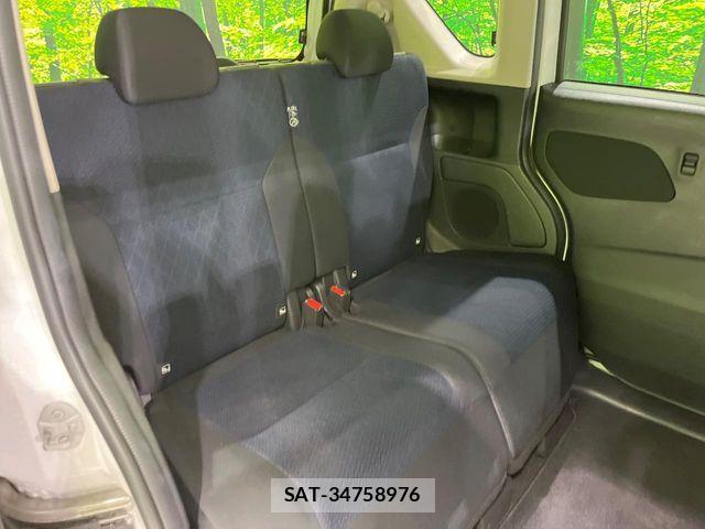 Nissan ROOX 2023-03 7217422-8