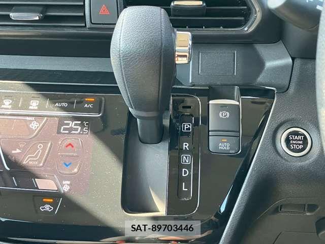 Nissan ROOX 2023-03 7217423-5