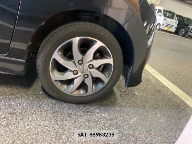 Nissan ROOX 2012-01 7224391-5