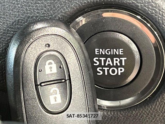 Nissan ROOX 2013-03 7215889-5