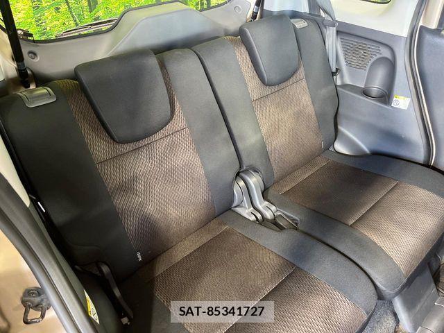 Nissan ROOX 2013-03 7215889-8