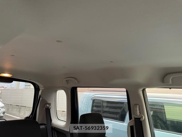 Nissan ROOX 2012-10 7224394-19