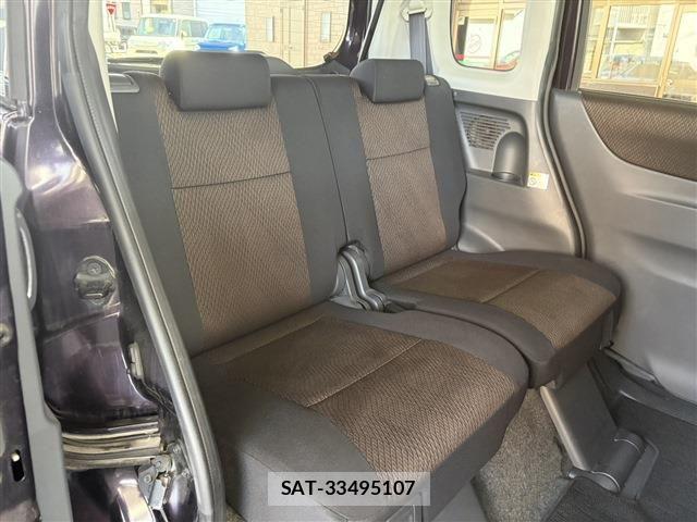 Nissan ROOX 2012-03 7224389-13