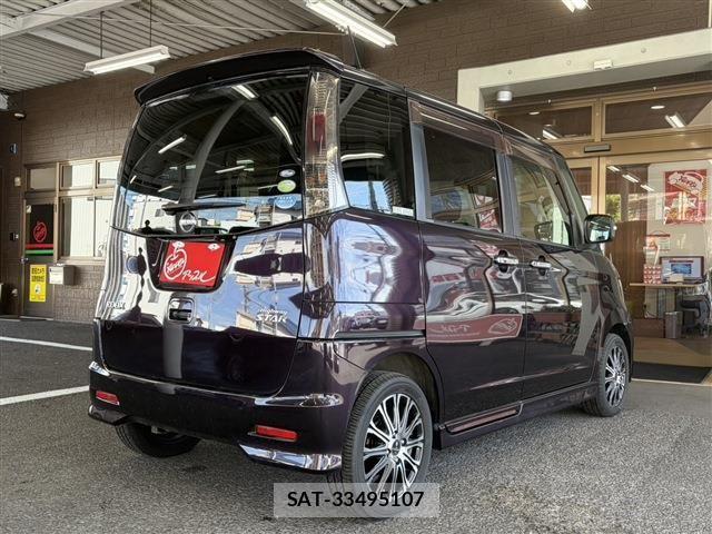 Nissan ROOX 2012-03 7224389-3