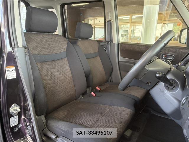 Nissan ROOX 2012-03 7224389-4