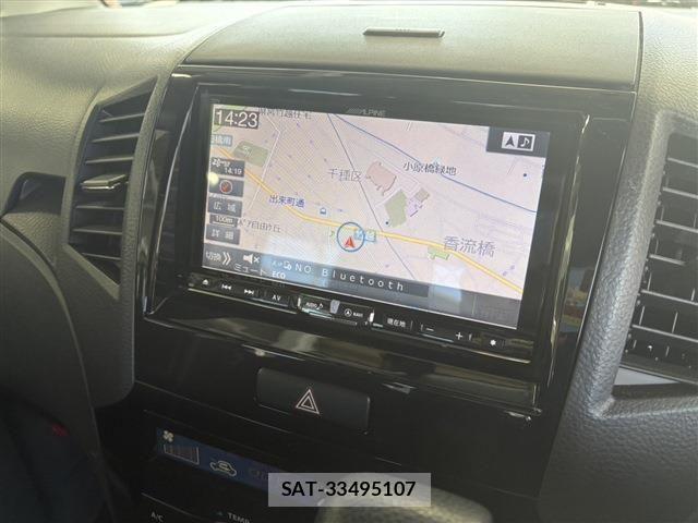 Nissan ROOX 2012-03 7224389-8