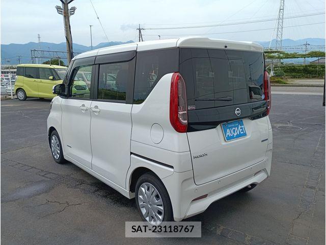 Nissan ROOX 2021-05 7252173-5