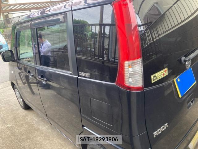 Nissan ROOX 2011-09 7252169-1