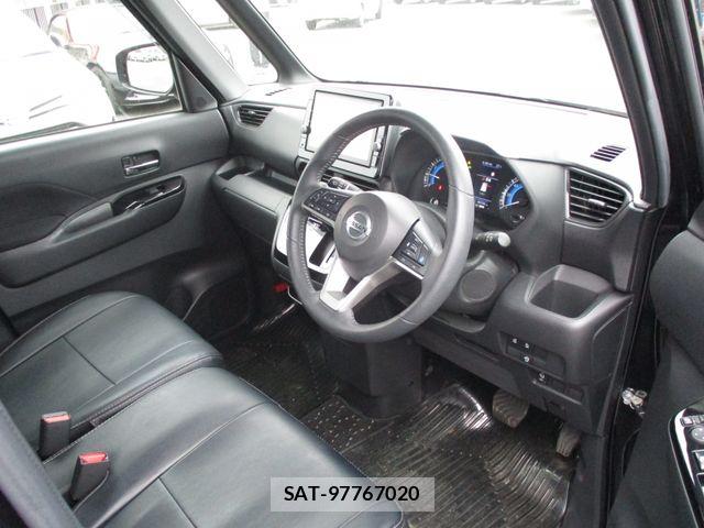 Nissan ROOX 2021-07 7252170-12