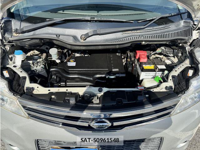 Nissan ROOX 2010-06 7272858-9