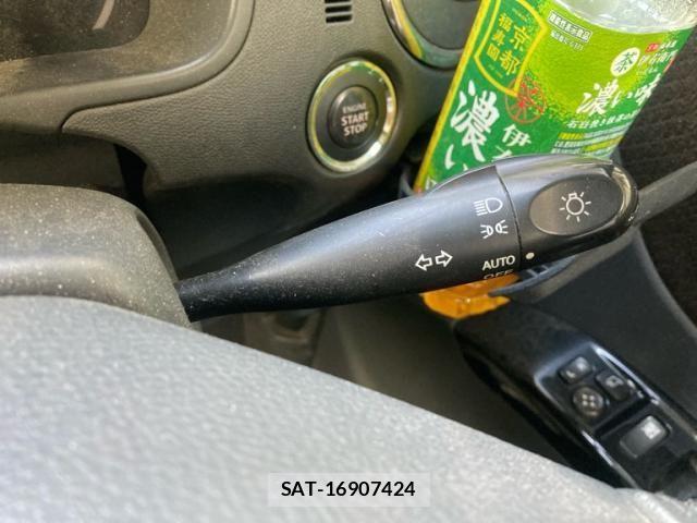 Nissan ROOX 2011-03 7272859-18