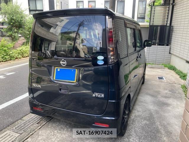 Nissan ROOX 2011-03 7272859-2
