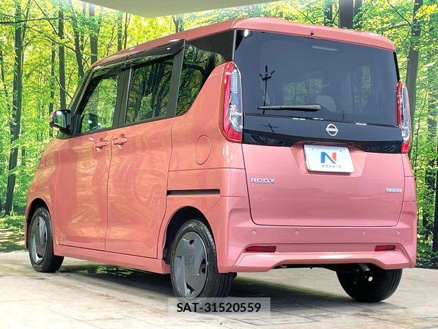 Nissan ROOX 2023-10 7272853-16
