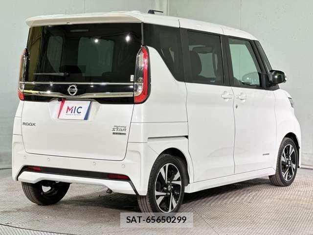 Nissan ROOX 2022-10 7272857-4
