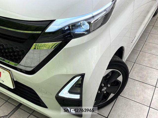 Nissan ROOX 2022-04 7329851-11