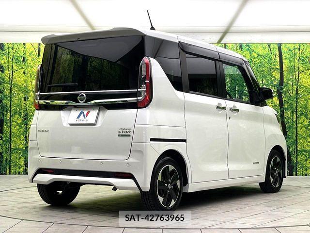 Nissan ROOX 2022-04 7329851-16