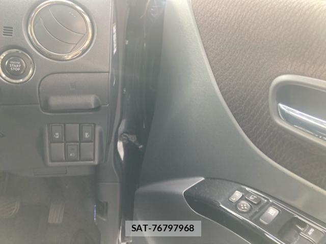 Nissan ROOX 2010-02 7329871-12