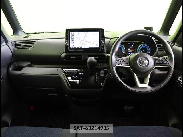 Nissan ROOX 2021-04 7329860-1