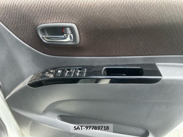 Nissan ROOX 2010-08 7329867-10