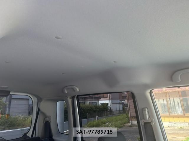 Nissan ROOX 2010-08 7329867-15