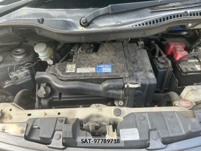 Nissan ROOX 2010-08 7329867-16