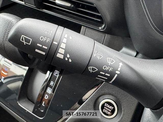 Nissan ROOX 2023-08 7329834-28