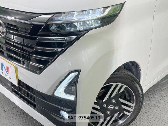 Nissan ROOX 2023-07 7329832-11