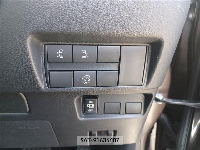 Nissan ROOX 2023-05 7329862-9