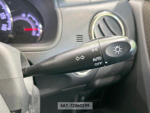 Nissan ROOX 2010-11 7329869-6