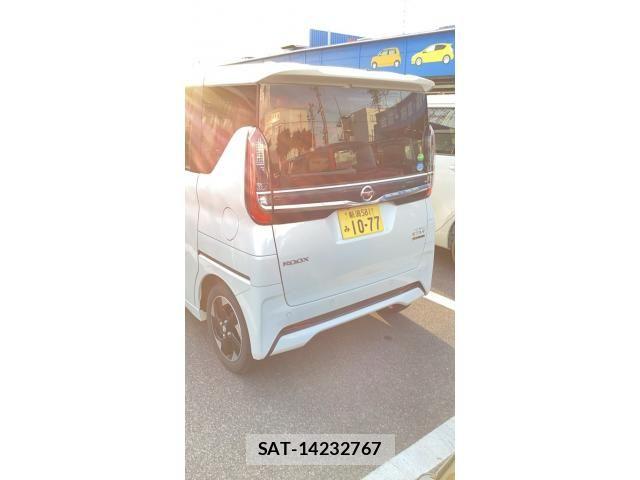 Nissan ROOX 2021-04 7329864-2
