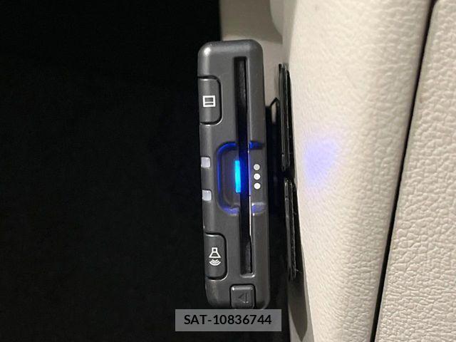 Nissan ROOX 2022-04 7359668-5