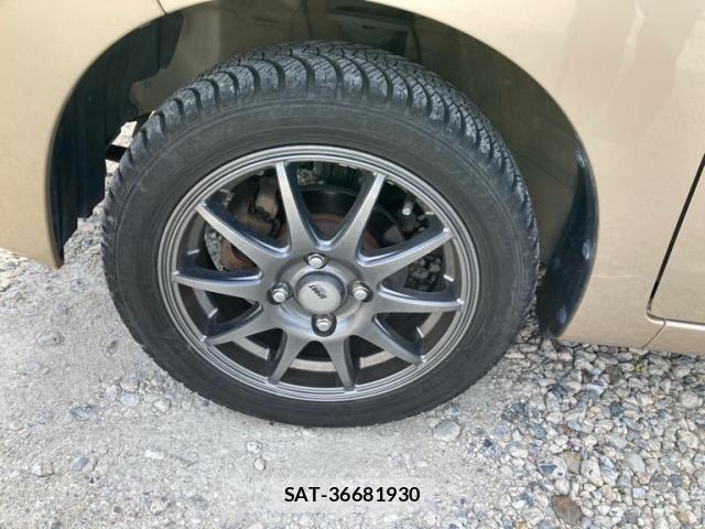 Nissan ROOX 2011-09 7359673-11