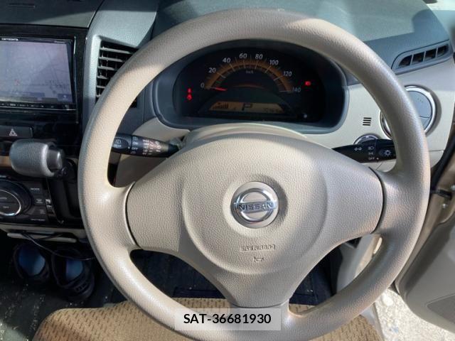 Nissan ROOX 2011-09 7359673-18