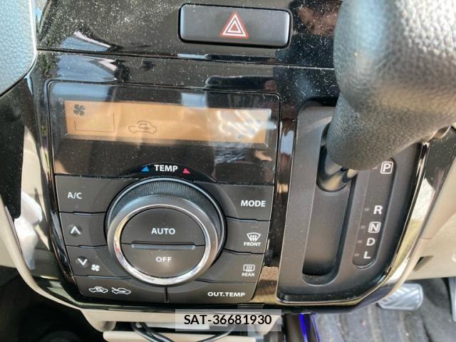 Nissan ROOX 2011-09 7359673-21