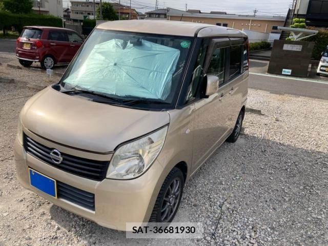 Nissan ROOX 2011-09 7359673-2
