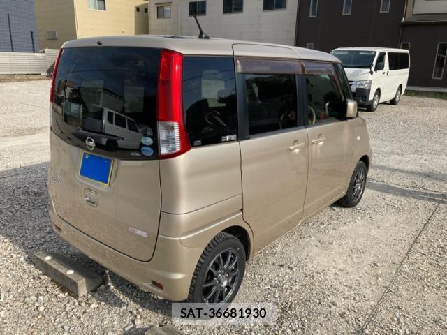 Nissan ROOX 2011-09 7359673-5