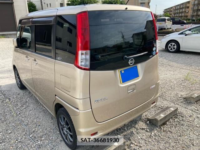 Nissan ROOX 2011-09 7359673-6