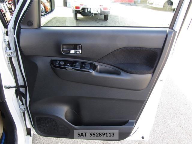 Nissan ROOX 2023-04 7359653-25