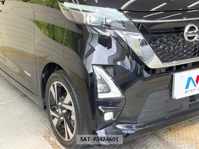 Nissan ROOX 2022-05 7359659-11