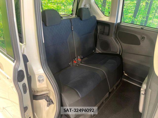 Nissan ROOX 2022-08 7359657-8