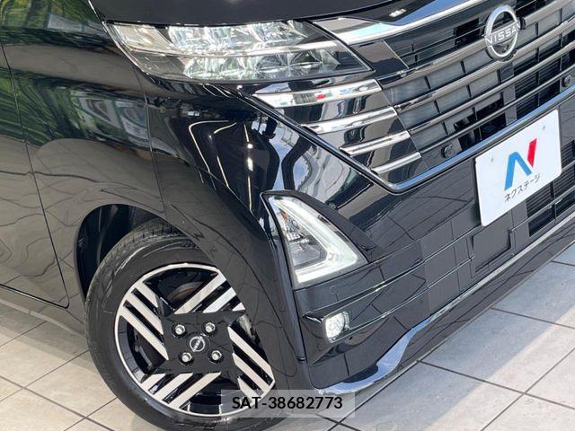 Nissan ROOX 2023-08 7359658-11