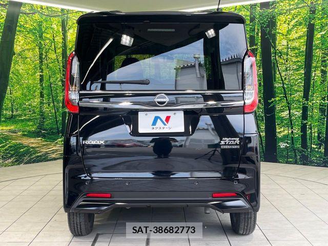 Nissan ROOX 2023-08 7359658-14