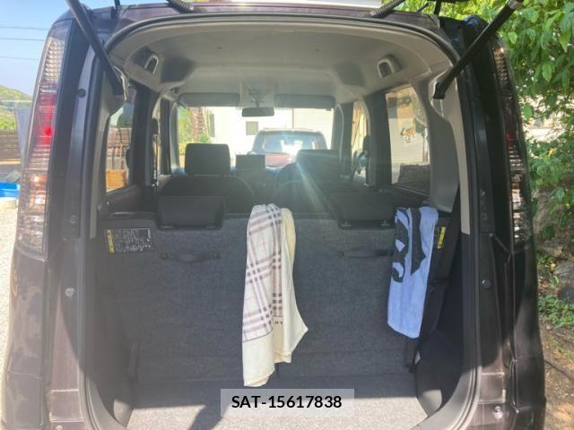 Nissan ROOX 2012-03 7359674-17